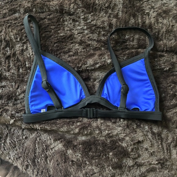 Seafolly Black/Blue Back Clasped Bikini Top - Picture 2 of 3